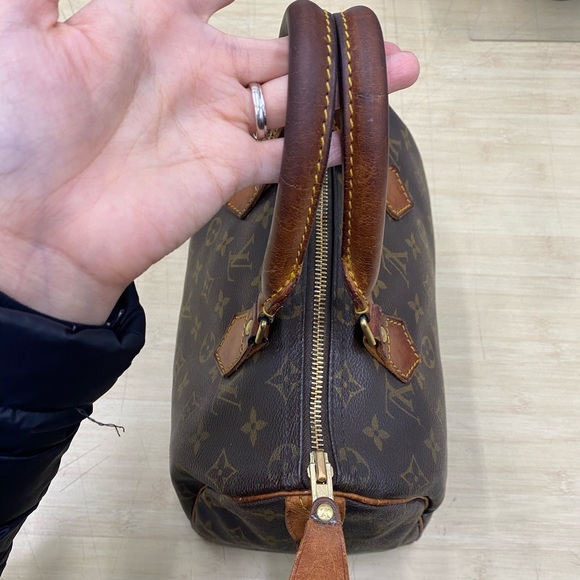 ✨SOLD✨AUTHENTIC LV SPEEDY 25 MONOGRAM✨ - Picture 9 of 13